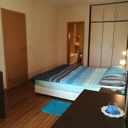 Private Units In Laguna Beach *