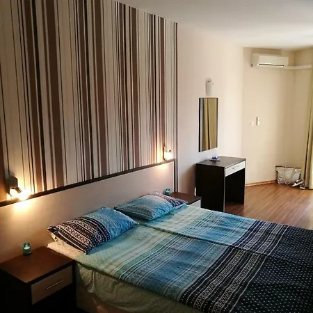 Private Units In Laguna Beach Апартамент *